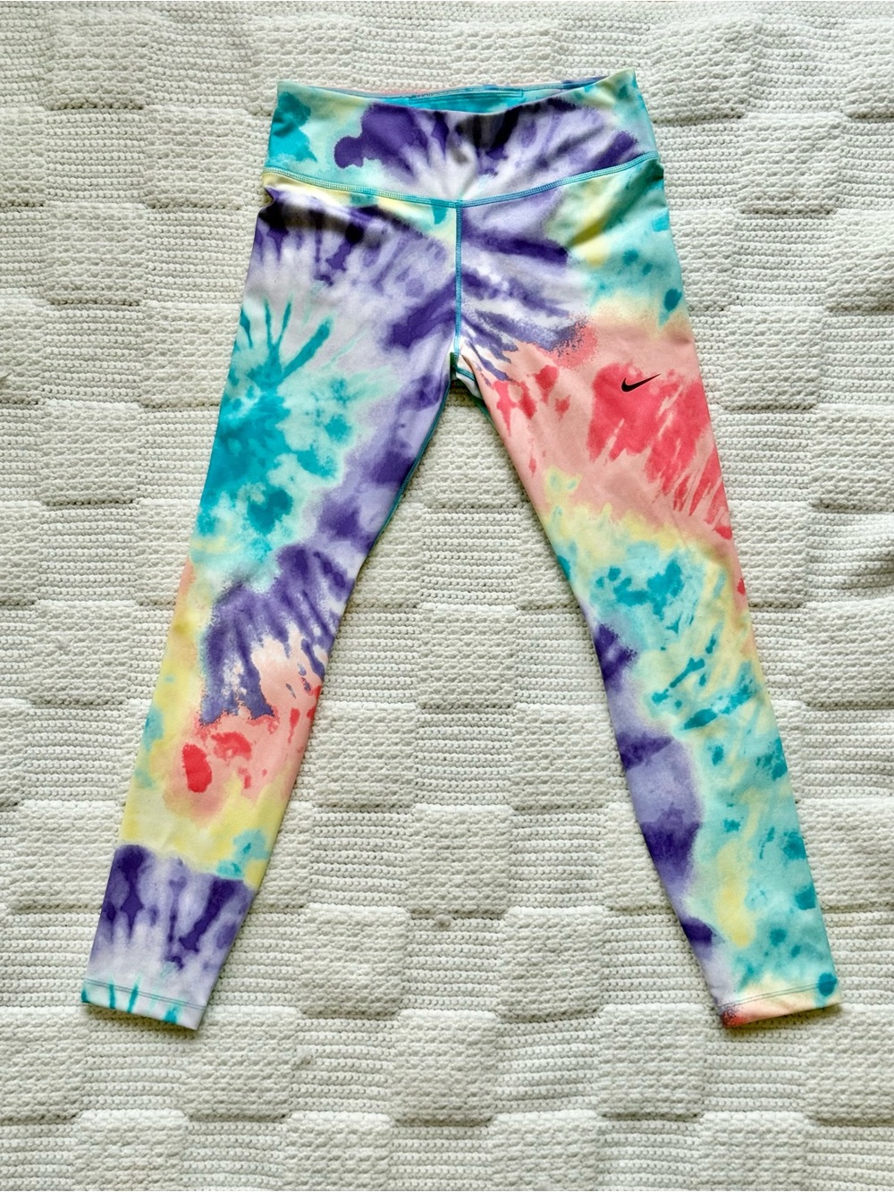 Women's Nike One Tight Fit Tie-Dye Leggings Medium